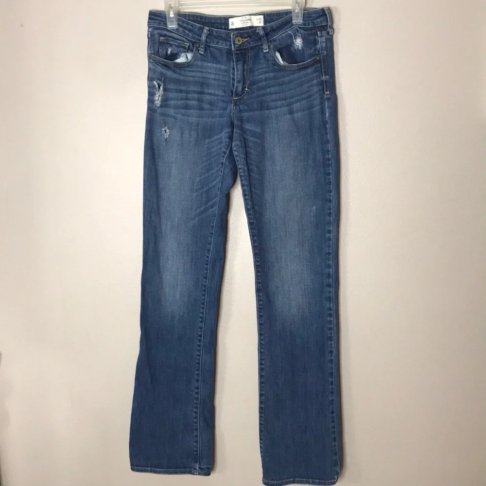 Abercrombie and Fitch medium wash boot cut‎ denim jeans size 6 distressed